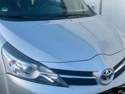 Gebraucht Toyota Verso 2013 Silber Van / Kleinbus