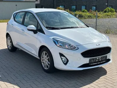 Gebraucht Ford Fiesta Cool & Connect 101 PS (74 kW) 2018 Weiß Kleinwagen