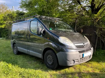 Gebraucht Opel Vivaro 114 PS (83 kW) 2009 Schwarz Van / Kleinbus