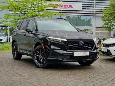 Gebraucht Honda CR-V Elegance 184 PS (135 kW) 2025 Schwarz SUV