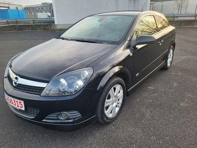Opel Astra GTC