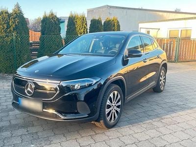 Gebraucht Mercedes EQA250+ 139 kW (190 PS) 2023 Schwarz SUV