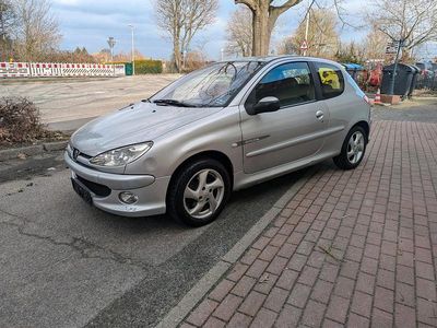 Gebraucht Peugeot 206 108 PS (79 kW) 2004 Silber Kleinwagen