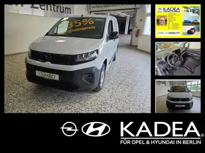 Neu Opel Combo Basis 131 PS (96 kW) 2026 Weiss Van / Kleinbus