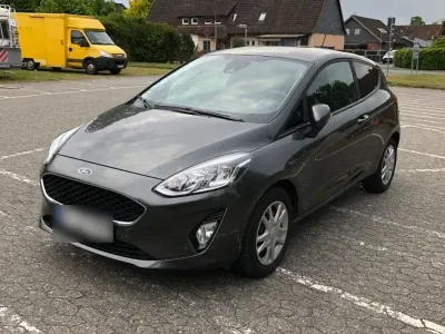 Używany Ford Fiesta Cool & Connect 75 KM (55 kW) 2020 Szary Hatchback