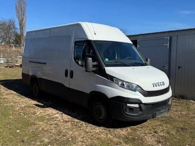 Gebraucht Iveco Daily 145 PS (106 kW) 2016 Weiß Van