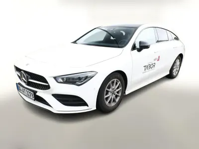 Gebraucht Mercedes CLA200 AMG line 150 PS (110 kW) 2023 Polarweiss Coupé