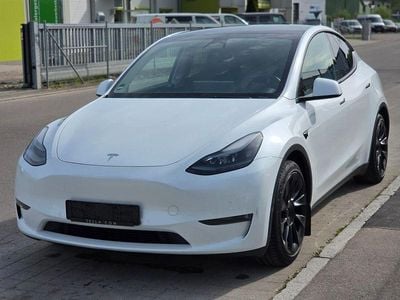 Begagnad Tesla Model Y 378 kW (514 HK) 2021 Vit SUV