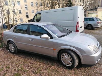 Begagnad Opel Vectra 122 HK (89 kW) 2003 Silver Sedan