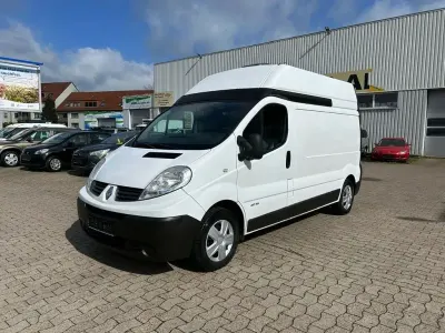 Gebraucht Renault Trafic 114 PS (83 kW) 2010 Weiß Van / Kleinbus