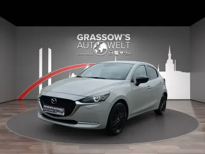 Używany Mazda 2 Homura-Line 90 KM (66 kW) 2022 Biały Sedan/Limuzyna