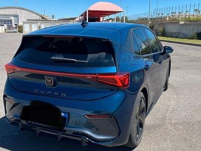 Second-hand Cupra Born 169 kW (231 CP) 2024 Albastru Hatchback