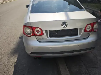 Gebraucht VW Jetta 170 PS (125 kW) 2006 Silber Limousine