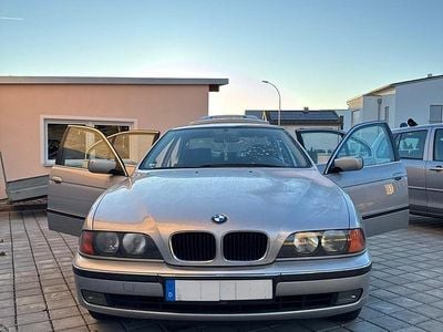 Gebraucht BMW 523 170 PS (125 kW) 1998 Silber Limousine