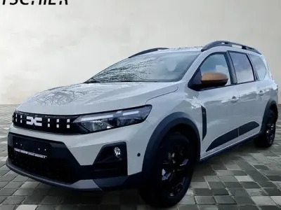 Neu Dacia Jogger Extreme 158 PS (116 kW) 2026 Braun Van / Kleinbus