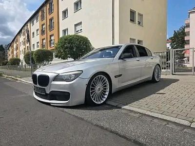 Gebraucht BMW 730 Shadowline 245 PS (180 kW) 2008 Titansilber metallic Limousine
