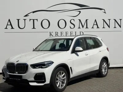 Gebraucht BMW X5 Sport Line 394 PS (289 kW) 2021 Weiß SUV
