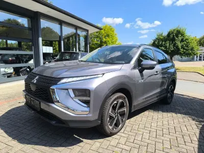 Gebraucht Mitsubishi Eclipse Cross Basis 98 PS (72 kW) 2022 Grau SUV