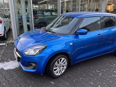 Second-hand Suzuki Swift Comfort 83 CP (61 kW) 2023 Albastru Hatchback