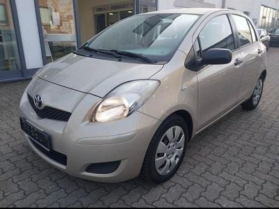 Gebraucht Toyota Yaris Cool 101 PS (74 kW) 2010 Gold Kleinwagen