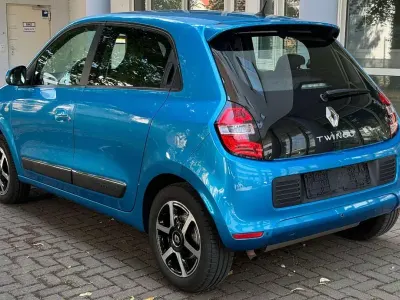 Używany Renault Twingo Luxe 90 KM (66 kW) 2016 Niebieski Hatchback