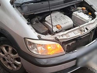 Gebraucht Opel Zafira 2003 Silber Van / Kleinbus