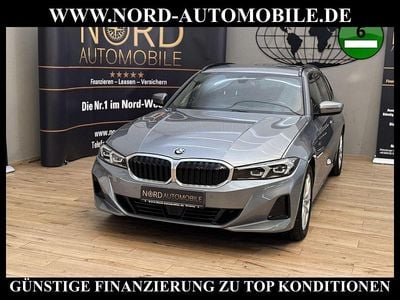 Grau Gebraucht 2023 BMW 318 Sport Line Kombi | 25.990 € (Fairer Preis)