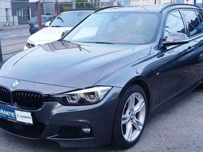 Mineralgrau Gebraucht 2019 BMW 320 M Sport Kombi | 19.950 € (Superpreis)