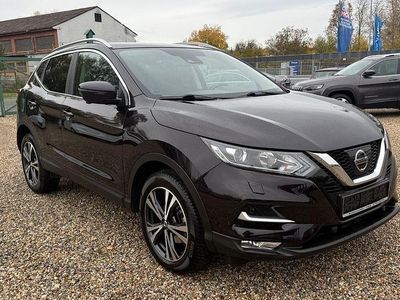 Blau Gebraucht 2018 Nissan Qashqai N-Connecta SUV | 14.990 € (Fairer Preis)