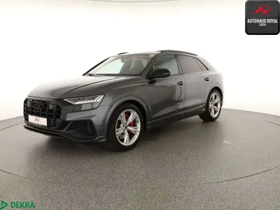 Gebraucht Audi SQ8 Sport 507 PS (372 kW) 2023 Daytonagrau perleffekt SUV