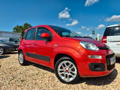 Gebraucht Fiat Panda Lounge 86 PS (63 kW) 2015 Rosso geranio/gioioso Kleinwagen