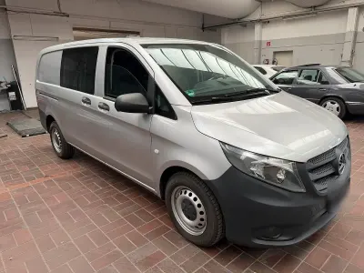 Gebraucht Mercedes Vito 114 PS (83 kW) 2016 Silber Van