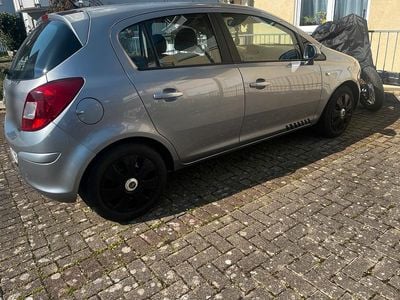 Gebraucht Opel Corsa 80 PS (58 kW) 2010 Grau Kleinwagen