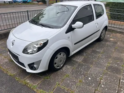 Gebraucht Renault Twingo Authentique 58 PS (42 kW) 2010 Weiß Kleinwagen