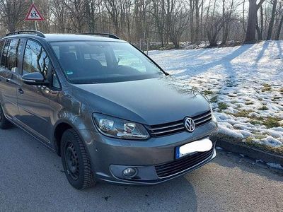 Grau Gebraucht 2010 VW Touran Comfortline Van / Kleinbus | 7.200 € (Fairer Preis)