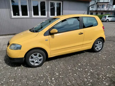 Gebraucht VW Fox 55 PS (40 kW) 2010 Gelb Kleinwagen