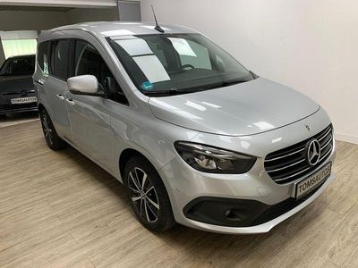 Mercedes T180