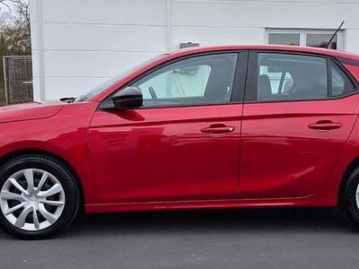 Gebraucht Opel Corsa 75 PS (55 kW) 2024 Lackierung peperoncino red Kleinwagen