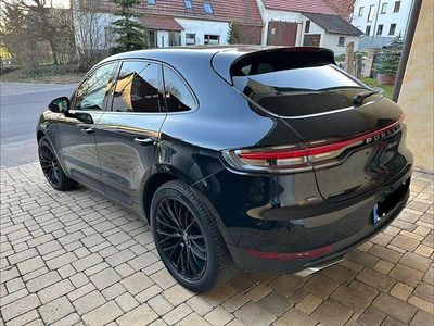Gebraucht Porsche Macan 245 PS (180 kW) 2021 Schwarz SUV