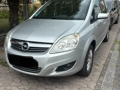 Gebraucht Opel Zafira 140 PS (102 kW) 2009 Silber Van / Kleinbus