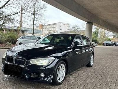 Gebraucht BMW 116 115 PS (84 kW) 2016 Schwarz Kleinwagen