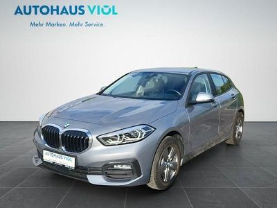 Grau Gebraucht 2022 BMW 118 Advantage Kleinwagen | 19.900 € (Fairer Preis)