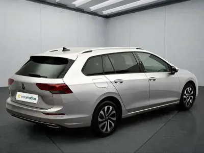 Gebraucht VW Golf VIII 116 PS (85 kW) 2022 Silber Limousine