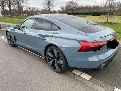 Audi e-tron GT quattro