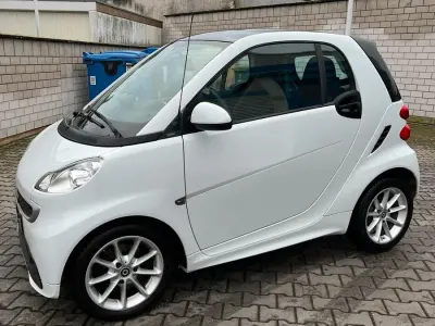 Gebraucht Smart ForTwo Coupé Passion 84 PS (61 kW) 2015 Weiß Coupé