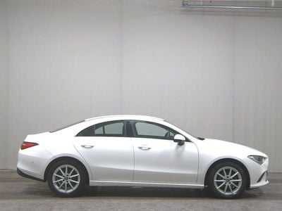 Weiss Gebraucht 2020 Mercedes CLA200 Limousine | 22.580 € (Superpreis)