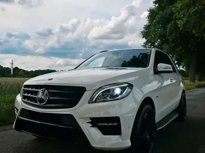 Gebraucht Mercedes ML350 258 PS (189 kW) 2012 Weiß SUV