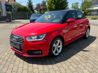Gebraucht Audi A1 Sportback Sport 95 PS (69 kW) 2018 Rot Kleinwagen