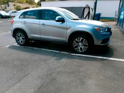 Gebraucht Mitsubishi ASX Diamant Edition 117 PS (86 kW) 2018 Silber SUV