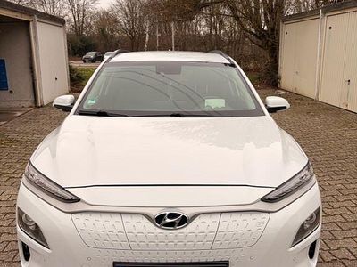 Gebraucht Hyundai Kona Premium 150 kW (204 PS) 2019 Weiß SUV